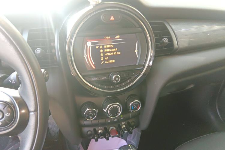 Used  MINI 2016 1.5T COOPER Five-Door Edition
