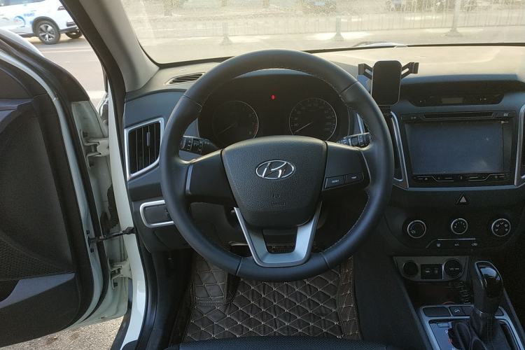 Used Hyundai ix25 2015 1.6L Automatic Two-Wheel Drive Smart GLS Trim
