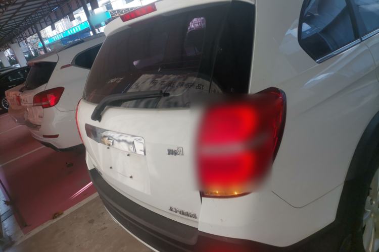 Used Chevrolet Captiva 2015 2.4L 4x4 Flagship Edition 7-Seater
