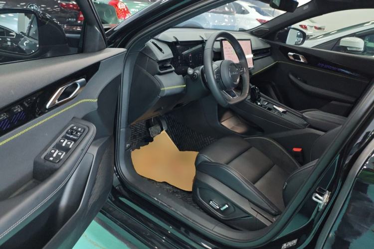 Used Lynk & Co 03 2023 1.5TD DCT JingPro
