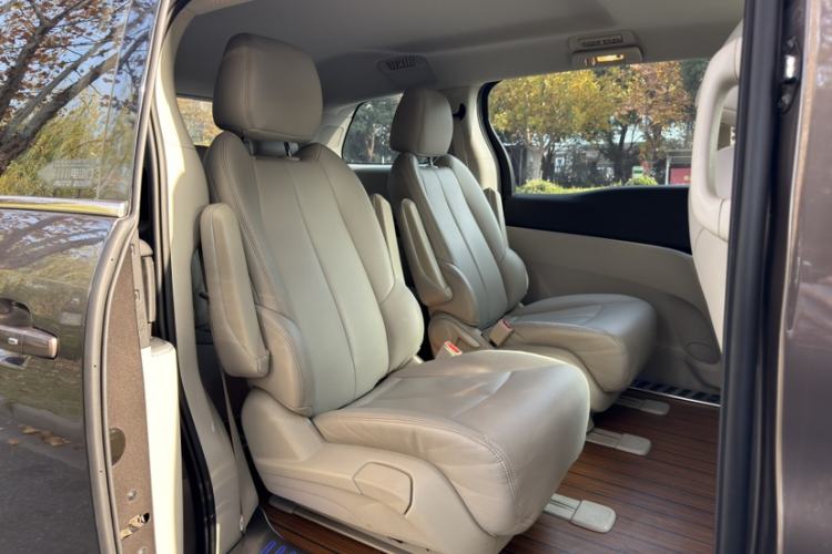 Used Buick GL8 2023 Land Executive Class Smart Enjoyment Model
