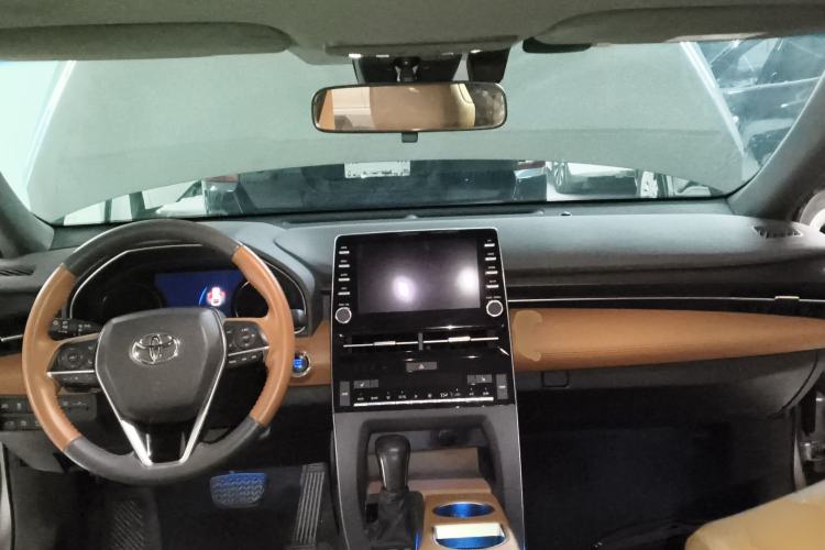 Used Toyota Avalon 2019 2.5L Touring Premium Version China VI Standard
