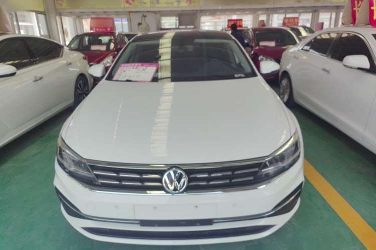 Used Volkswagen Lamando 2019 230TSI DSG Fashion Edition China VI
