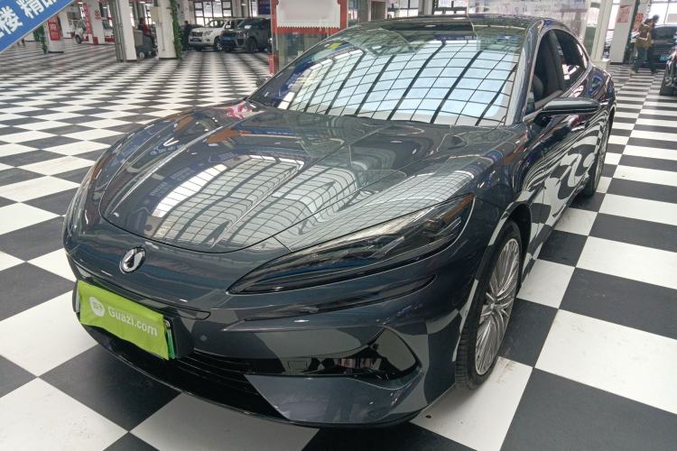 Used Denza Z9 2024 1100 km All-Wheel-Drive Ultra Version