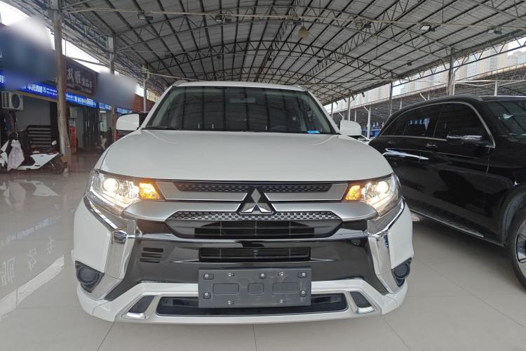 Used Mitsubishi Outlander 2021 2.0L Two-Wheel Drive Comfort Edition 5 Seats