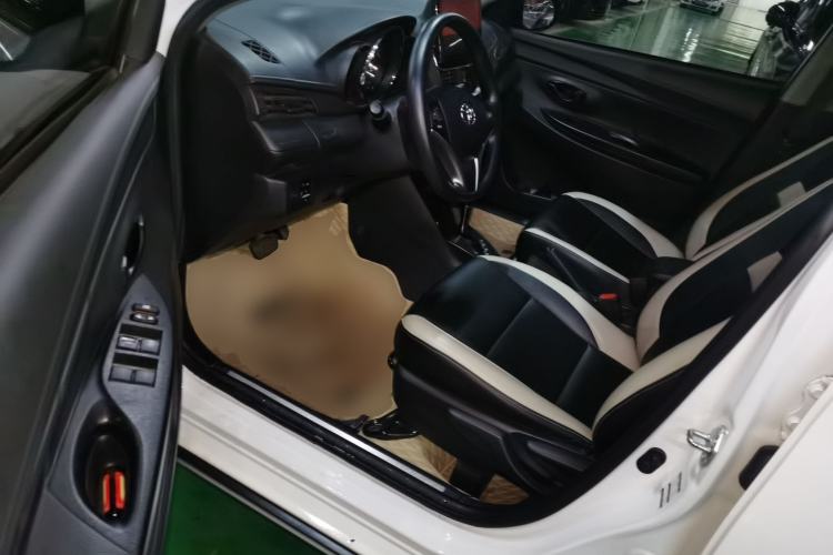 Used Toyota YARiS L 2022 X-Trail 1.5L CVT Leading PLUS Edition
