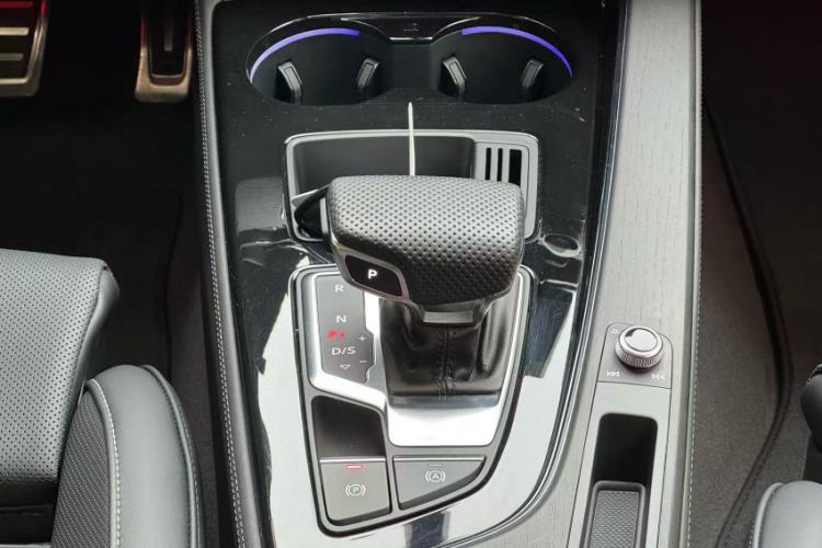 Used Audi A4L 2024 40 TFSI Luxury Dynamic Edition