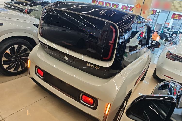 Used Baojun KiWi EV 2021 Designer Lithium Iron Phosphate
