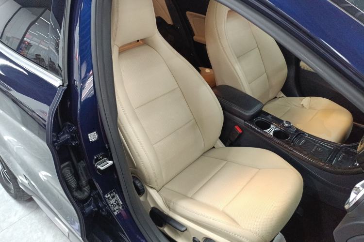 Used Mercedes-Benz GLA 2015 GLA 200 Fashion Model