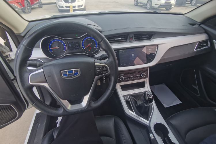 Used Geely Auto Vision 2019 Upgraded Model 1.5L Manual Luxury Version China V Standard
