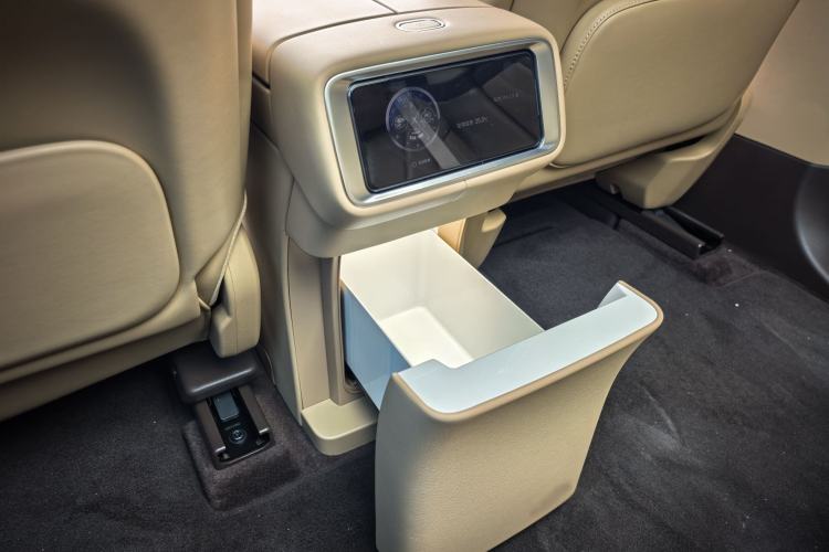 Used Hima AITO M9 2025 Extended-Range Ultra Version 52 kWh 5-Seater Edition