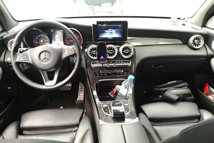 Used Mercedes-Benz GLC 2018 GLC 260 4MATIC Luxury Model
