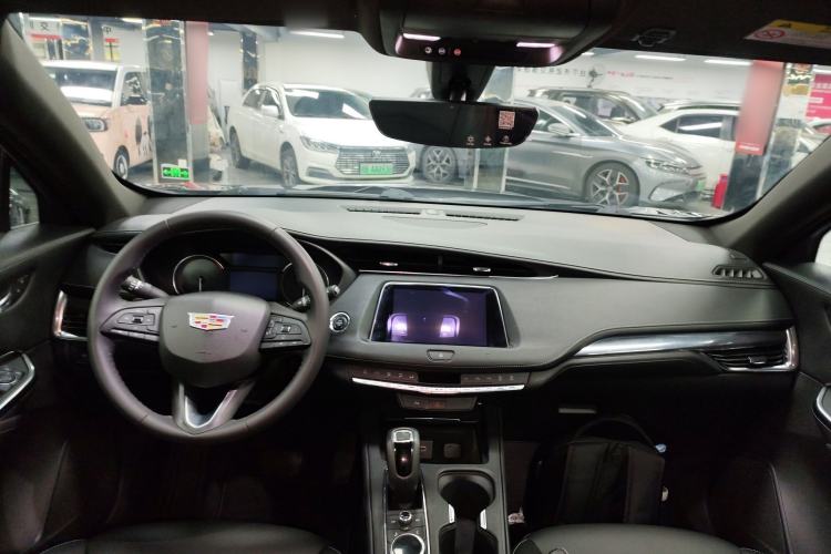 Used Cadillac XT4 2018 28T Two-Wheel Drive Tech Version