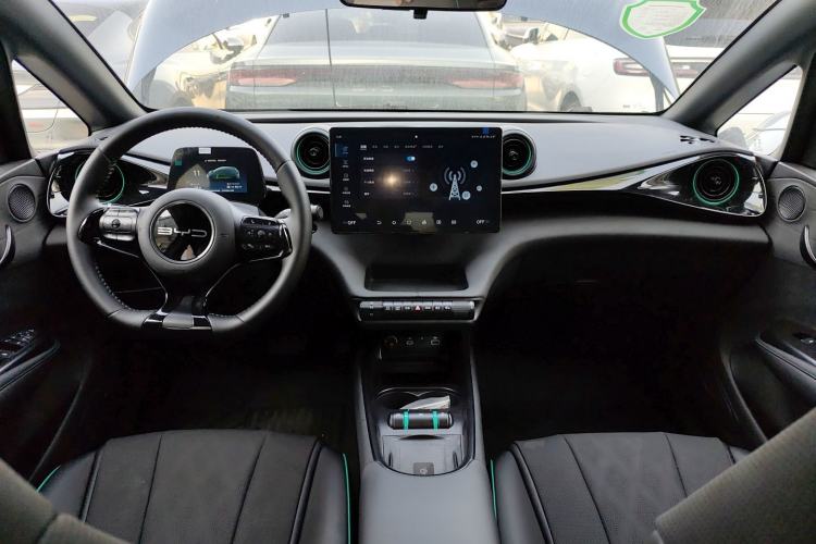 Used BYD Dolphin 2024 Honor Edition 420km Fashion Version
