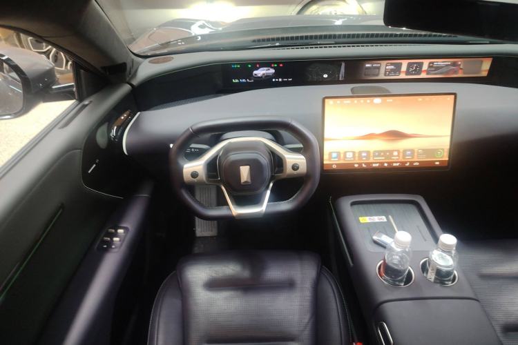 Used  07 2024 Max Extended-Range Edition