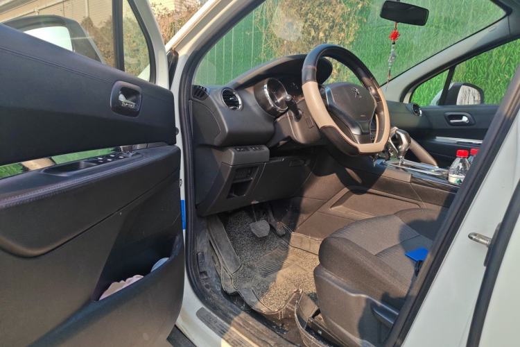 Used Peugeot 3008 2015 2.0L Automatic Classic Edition