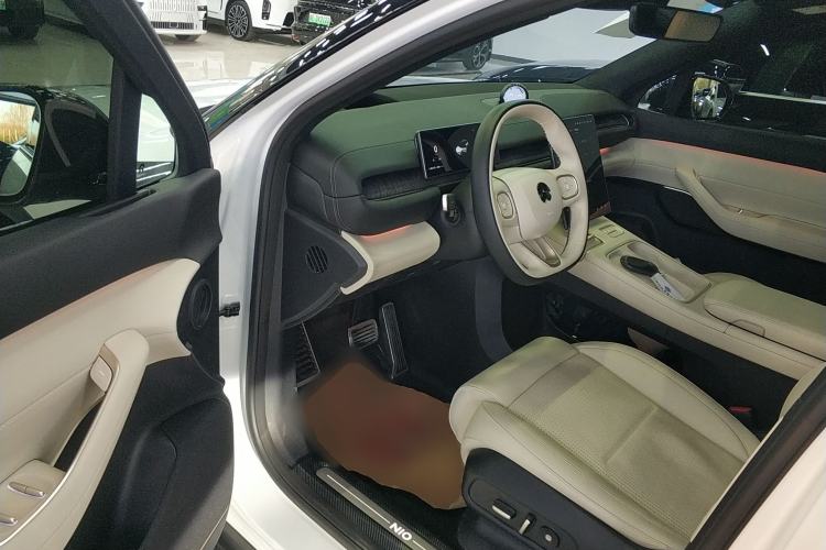 Used Nio ES6 2023 75 kWh
