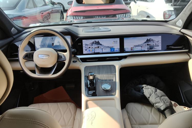 Used Geely Auto Monjaro L 2025 Dongfang Yao 2.0TD Automatic All-Wheel-Drive Wangyue Edition
