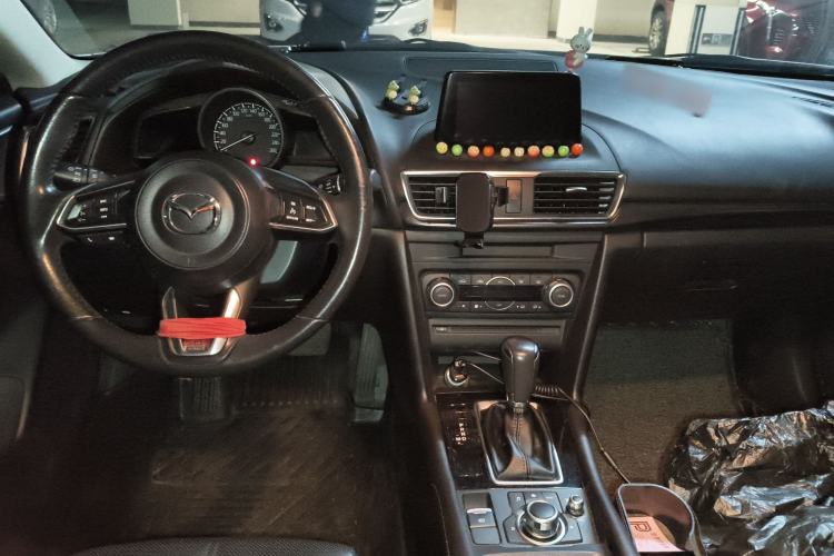 Used Mazda Mazda 3 Axela 2017 Sedan 2.0L Automatic Prestige Model China V Standard
