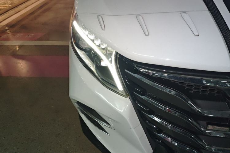 Used  LS Series 2020 LS560MX SKABINE Skylight
