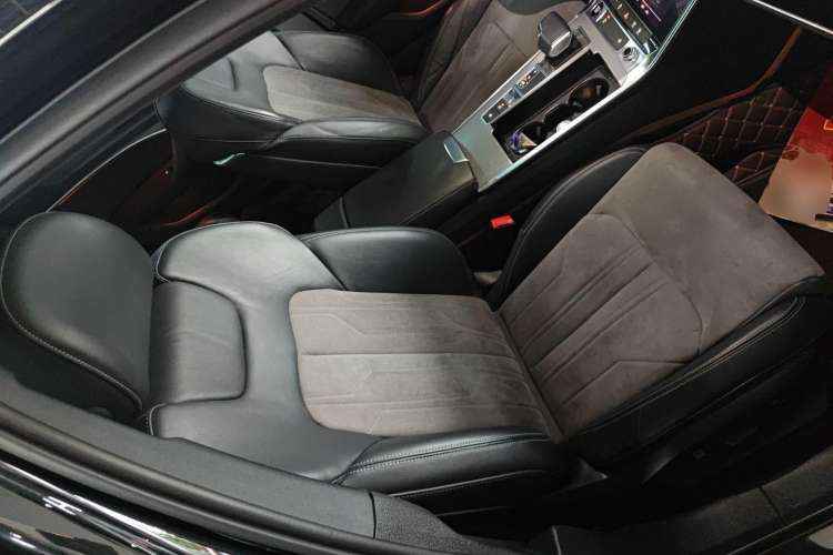 Used Audi A6L 2022 40 TFSI Luxury Dynamic Model
