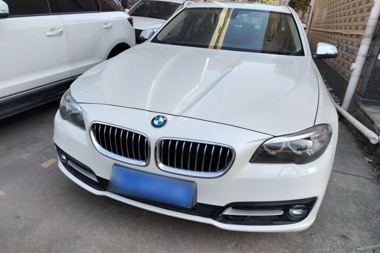 Used BMW 5 Series 2014 520Li Elegant Model
