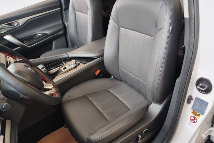 Used Changan CS95 2021 2.0T Two-Wheel Drive Luxury Version
