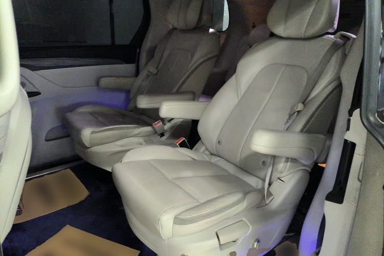 Used Buick GL8 2023 ES Lu Zun Deluxe Model
