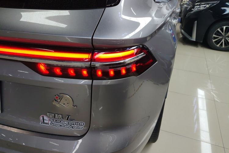 Used Geely Auto Monjaro L 2024 2.0TD High-Power Automatic Two-Wheel Drive Skyline Edition