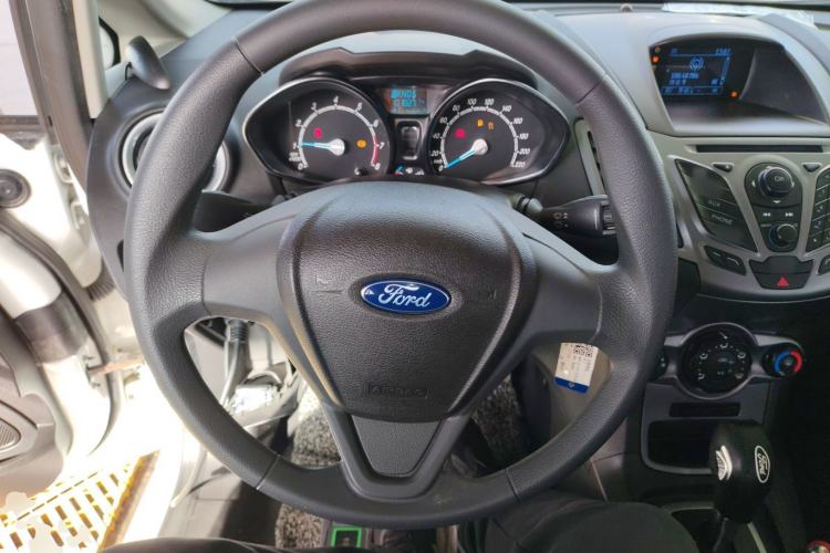 Used Ford Fiesta 2013 Hatchback 1.5L Automatic Fashion Edition