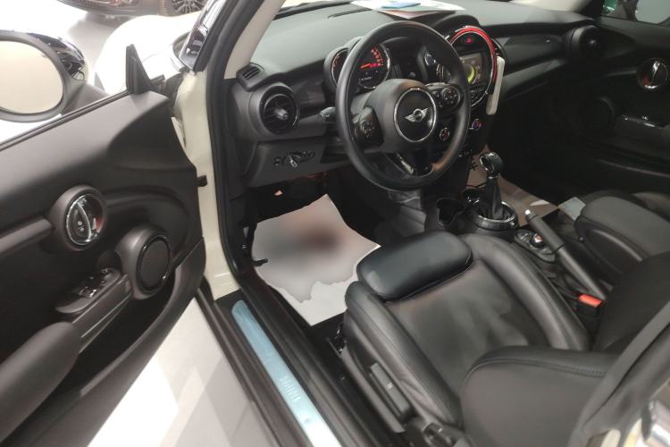 Used  MINI 2016 1.5T COOPER

