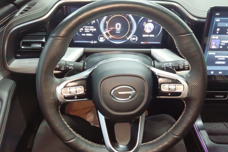 Used GAC Trumpchi GS8 2022 Flagship Series 2.0 TGDI Two-Wheel-Drive Prestige Edition (7 Seats)
