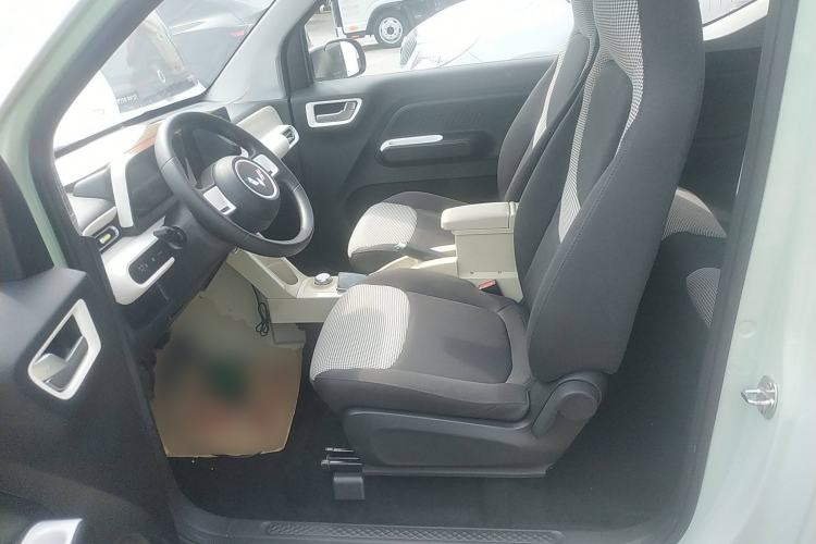 Used Wuling Hongguang MINIEV 2024 3rd Generation 215km Advanced Version
