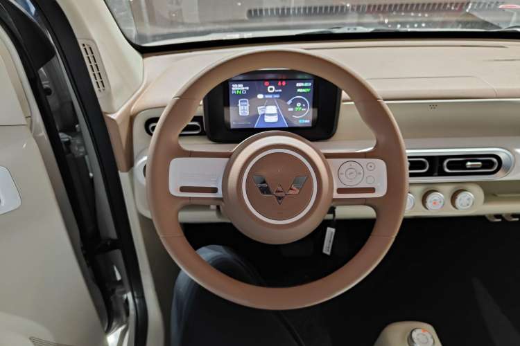 Used Wuling Hongguang MINIEV 2024 3rd Generation 215km Youth Edition
