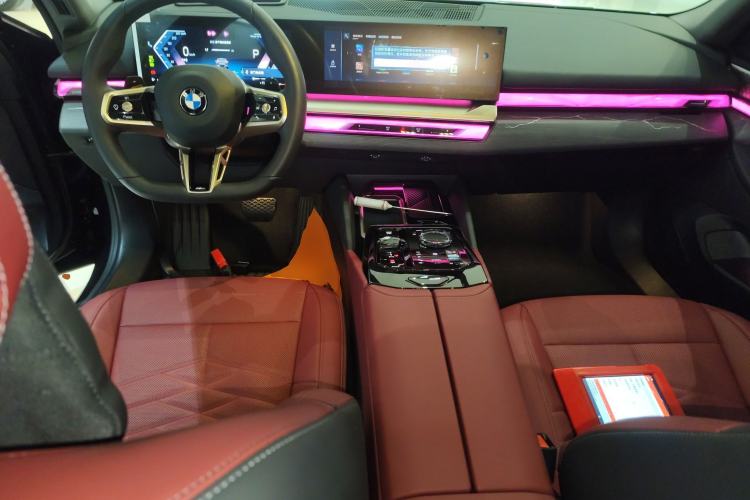 Used BMW 5 Series 2025 530Li Luxury Edition M Sport Package
