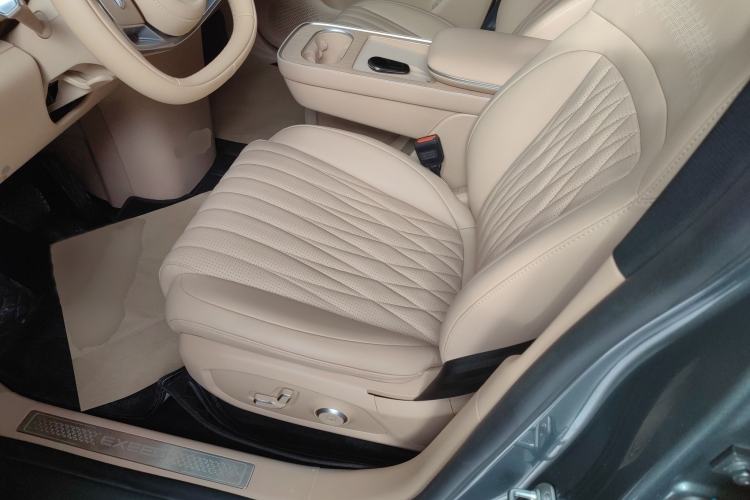 Used  Star Era ET 2025 Extended-Range 265 Max Two-Wheel Drive Urban Advanced Driver Assistance
