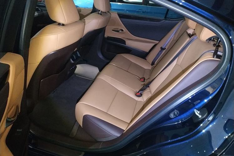 Used Lexus ES 2020 200 Luxury Edition
