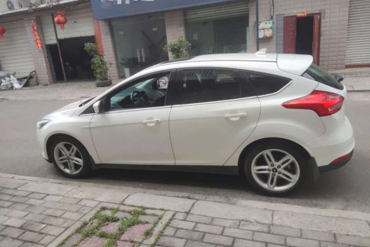 Used Ford Focus 2020 Hatchback Classic 1.5L Automatic Trendy Model
