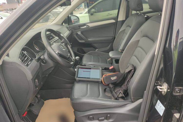 Used Volkswagen Tiguan L 2021 330TSI Automatic Two-Wheel Drive Smart Edition
