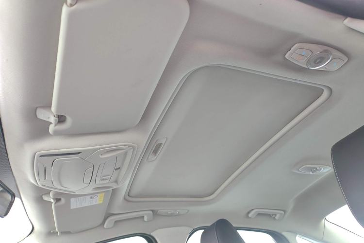 Used Ford Focus 2012 Sedan 1.6L Automatic Fashion Edition
