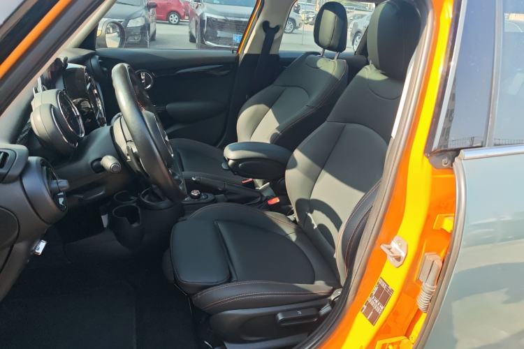 Used  MINI 2016 2.0T COOPER S Five-Door Edition
