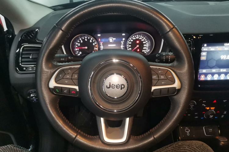 Used  Compass 2019 220T Automatic Family Edition