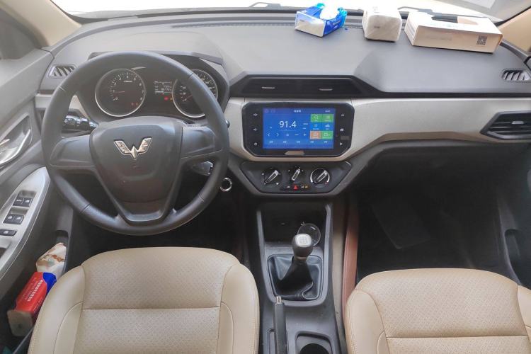 Used Wuling Hongguang 2018 1.5L S Comfort Model L2B
