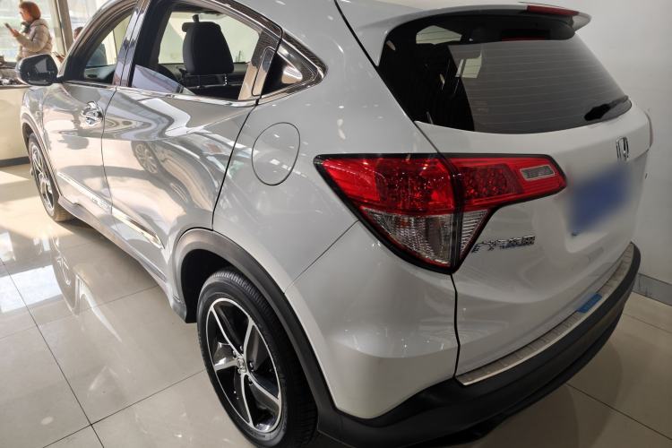 Used Honda Vezel 2020 1.5L CVT Pioneer Edition