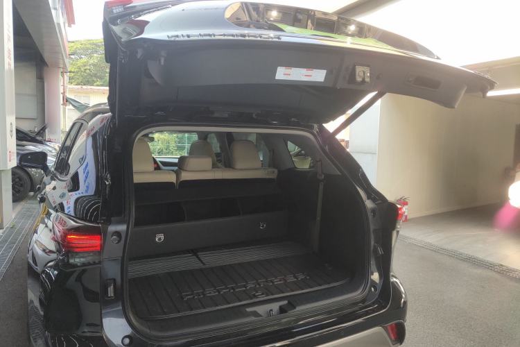 Used Toyota Highlander 2022 Dual-Engine 2.5L Four-Wheel Drive Prestige Version 7 Seats
