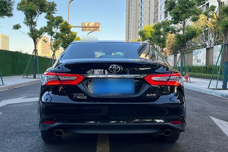 Used Toyota Camry 2018 2.0G Luxury Edition
