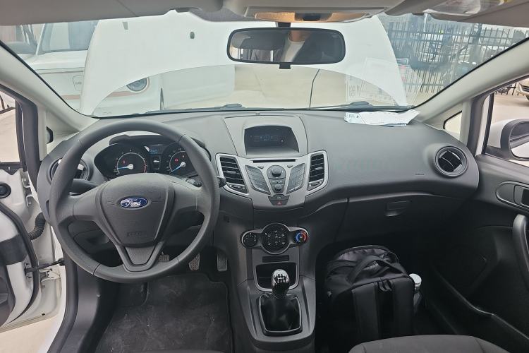 Used Ford Fiesta 2013 Hatchback 1.5L Manual Fashion Edition