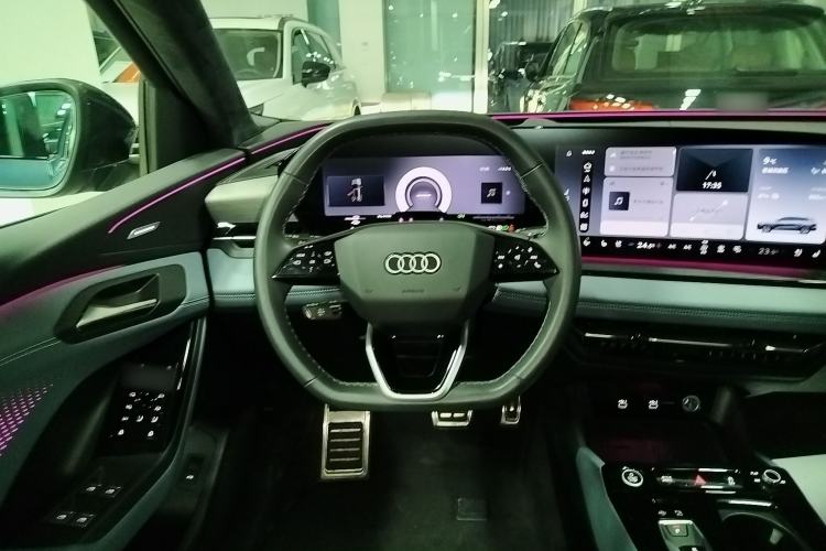 Used Audi Q6L e-tron 
