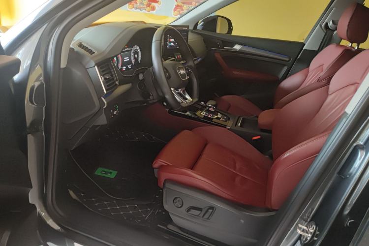 Used Audi Q5L 2022 40T Fashionable and Dynamic Model
