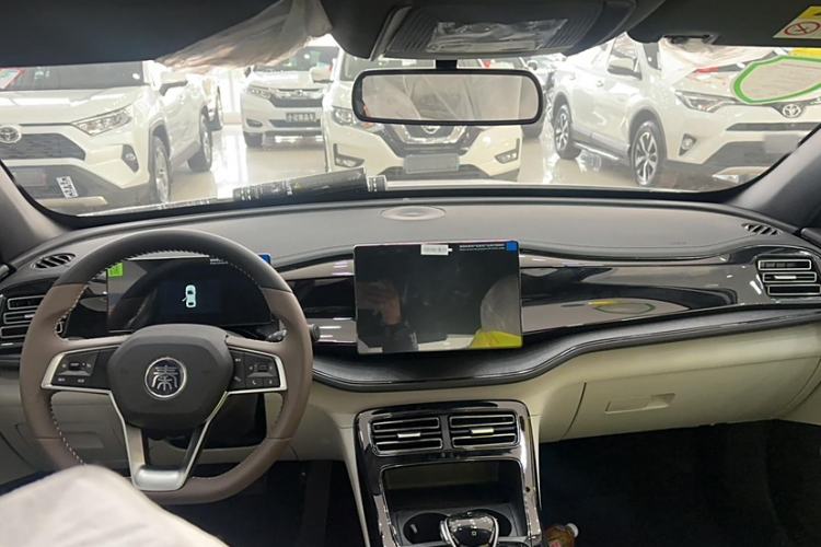 Used BYD Qin PLUS 2024 HONOR Edition DM-i 55KM Leading Model
